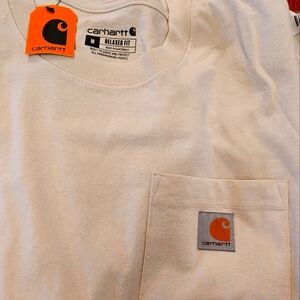 WOMEN Carhartt Off-White Pocket Tee. NWT  Pit - Pit  21.5 " L 30.5